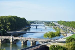 vue aérienne d'un pont à Angers